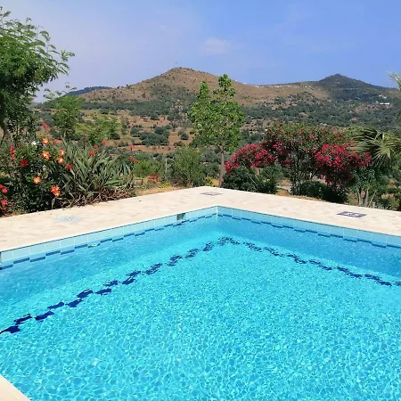 Eco Farm Boutique Тургутрейс